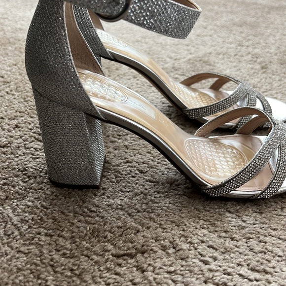 Nina NY Silver/Glittery Block Heels - Picture 3 of 5